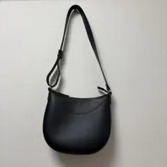 UNIQLOユニクロ　レザータッチワンハンドルバッグ　黒