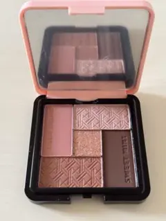 アイシャドウ 化粧品