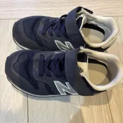New Balance ネイビー スニーカー