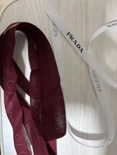 GUCCI、PRADAラッピングロゴリボン