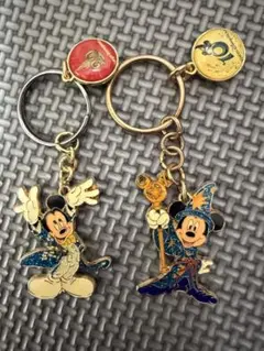 東京ディズニーリゾート　 30周年 ミッキー キーホルダー 2個セット