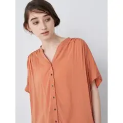 YECCA VECCA  ⭐️ スキッパー　シャツ オレンジ　半袖のサムネイル