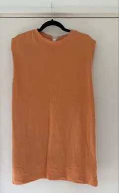 H&M ノースリーブトップス