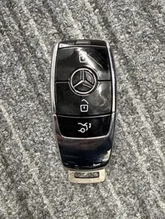 S*s様 Mercedes-Benz キーレスエントリーキー 革カバー付きのサムネイル