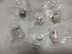 最終値下げサンリオめじるしアクセサリーふわふわスノー、肉まん新品