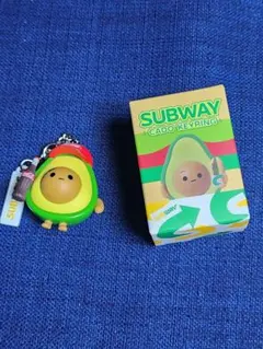 韓国　SUBWAY アボカド キーホルダー