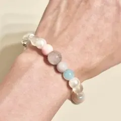 ビーズブレスレット　パステルカラー　ピンク　ハンドメイド　パール　天然石風