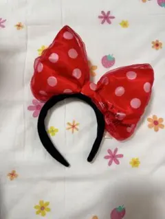 Disney Minnie Mouse カチューシャ 赤 ドット柄