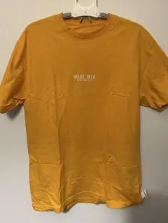 オレンジ Tシャツ