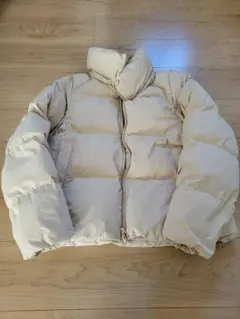 GU ベージュ ダウンジャケット Sサイズ