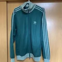 adidas　アディカラー クラシック トラックトップ（ジャージ）