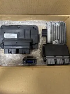 ZX-4RR 純正 電装セット イグナイター レギュレーター コントロールリレーのサムネイル
