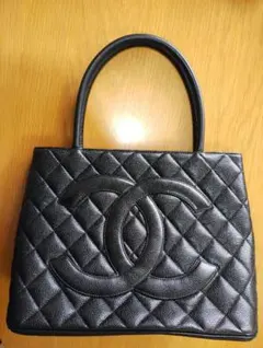 シャネル CHANEL キャビアスキンバッグ 台形 鑑定済✩.*˚ - メルカリ