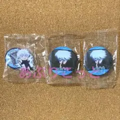 呪術廻戦　五条悟　くら寿司　アクスタ、缶バッジ