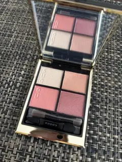 【新品未使用】SUQQU アイシャドウ 04 純撫子