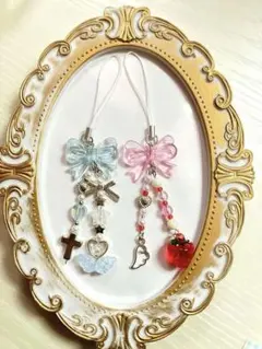 ハンドメイド ビーズキーホルダー コレクトブック 水色 いちご y2k 韓国