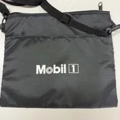 Mobil 1 サコッシュ ブラックのサムネイル