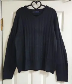 新品★ニット　ブラック　Vネック ケーブル編み セーター