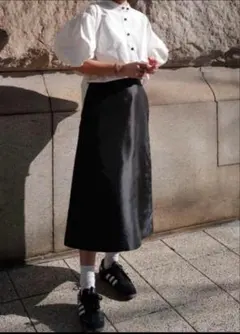 サテン ロングスカート