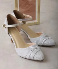 シルバー アンクルストラップ ポインテッドトゥパンプス