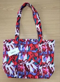 Vera Bradley 超軽量 撥水トートバッグ（ボウショー）のサムネイル