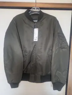 ユニクロ　MA-1フライトジャケット