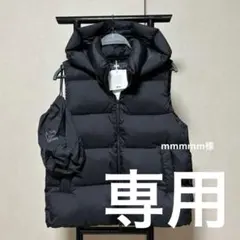 ユニクロ ウルトラライトダウン ボリュームベスト フード付き ブラック L 新品