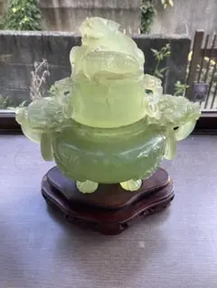 中国美術　彫刻装飾付き 翡翠　香炉　置物　アンティーク