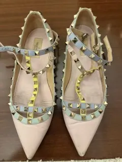 Valentino スタッズ付きフラットシューズ