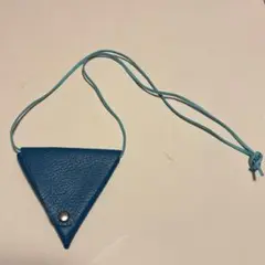 三角 レザー 小銭入れ