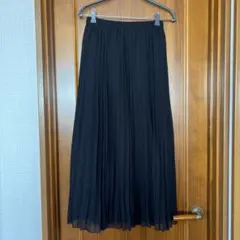 ブラック プリーツ ロングスカート　M ☆☆