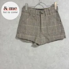 美品　ZARAザラ　ショートパンツ　総柄　チェック柄　コットン100% ベージュのサムネイル