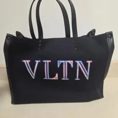 極美品 ヴァレンティノVALENTINO VLTN キャンバストート ネオンのサムネイル