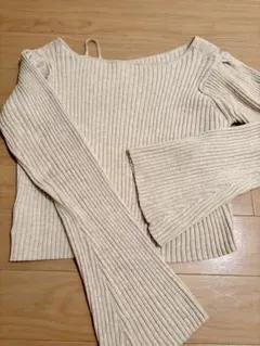 カスタネ　トップス