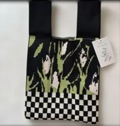 Item thumbnail for item e10f46be-6dd4-438b-a98d-9704724d2f3d