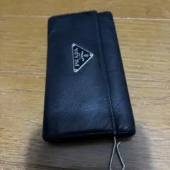 PRADA ブラック レザー キーケース