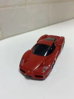 フェラーリ 赤 トミカ