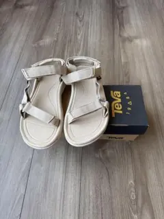 TEVA☆ハリケーン　XLT2☆ベージュのサムネイル