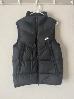 Nike ブラック ダウンベスト