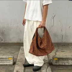 Vintage leather shoulder bag archive