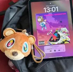 Kanye West Dropout Bear ぬいぐるみ ポーチ 村上隆 ye