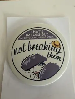 新品未使用 ジブリ♪ハウルの動く城 荒地の魔女バッチ