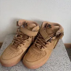 Nike Air Force 1 ベージュ ハイカットスニーカー