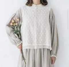 新品タグ付kazumi‪コラボ サマンサモスモス リバーシブルベスト ベージュ