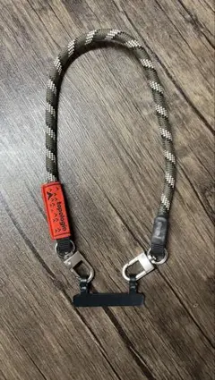 topologie スマホ　スマホストラップ