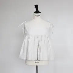 gypsophilaジプソフィア ホワイト フリルトップス - メルカリ
