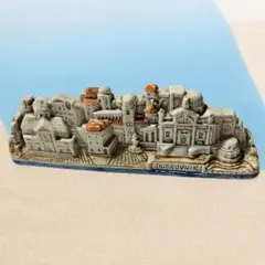 クロアチア　ドブロブニク　DUBROVNIK 置物　陶器製　約6×17.5cm