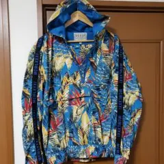 GUESS　アノラックパーカー　ナイロン　M　水色　マルチカラー