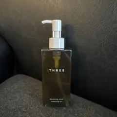THREE Balancing Clear Cleansing Oilのサムネイル