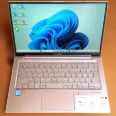 【訳あり特価】✨超軽量1.25kg✨超狭額13.3型フルHD✨8世代i3✨SSDのサムネイル